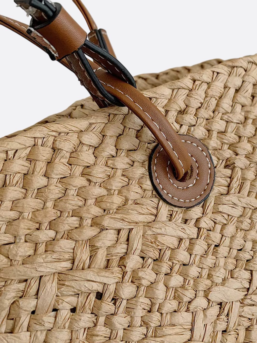 Straw and leather tote bag